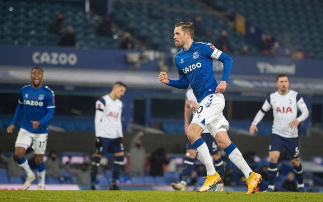 都能够屹立 都能够屹立